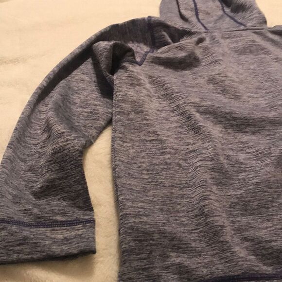 Under Armour Purple & Pink Hoodie - Size YXL - Picture 8 of 11